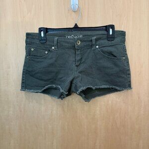 Refuge low rise green cutoff frayed hem shorts size 6